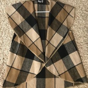 Mudpie OS plaid vest